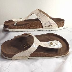 Birkenstock Python Gold Snakeskin Print Sandals 😊